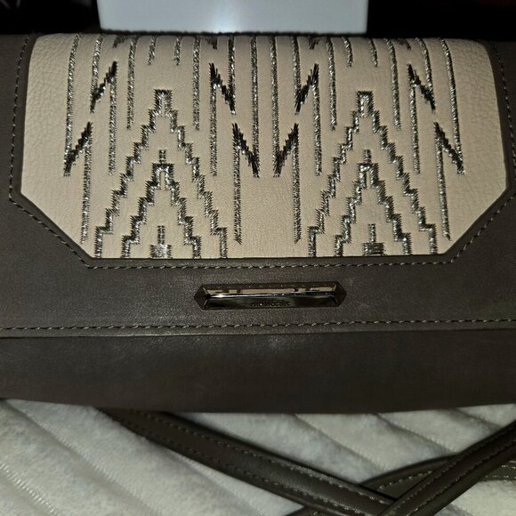Stella & Dot Crossbody Bag - Picture 1 of 4